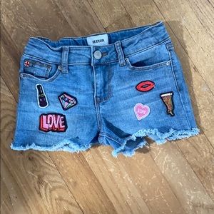 Girls Hudson jeans shorts with fun girly patches
